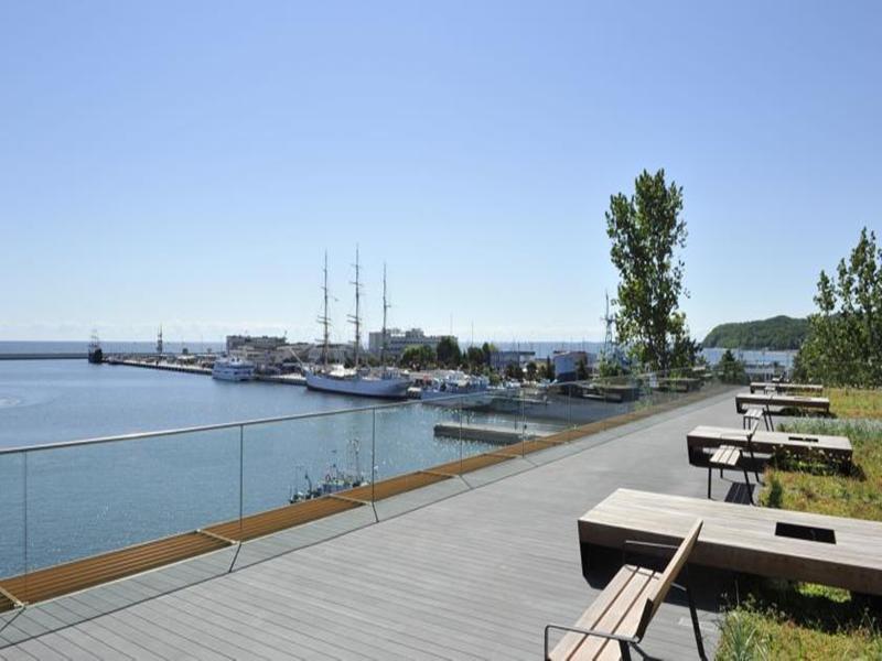Courtyard By Marriott Waterfront Hotel 4*