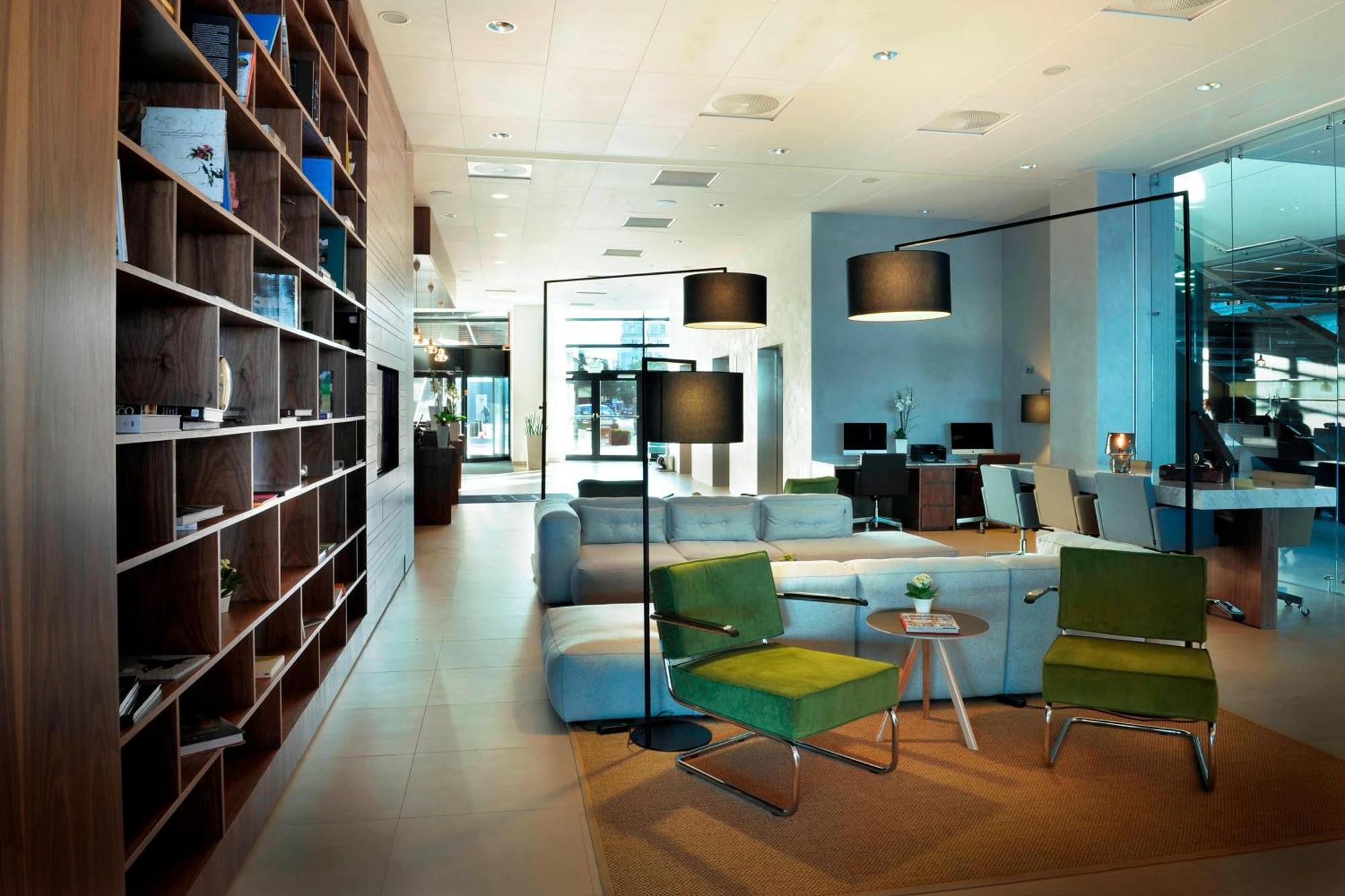 Courtyard By Marriott Waterfront