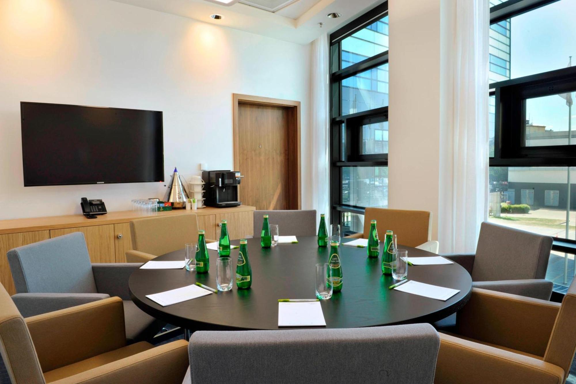Courtyard By Marriott Waterfront Гдиня